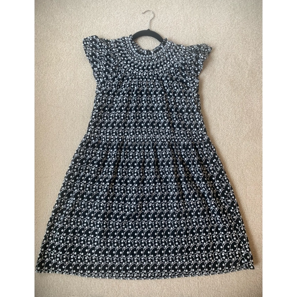 Loft, Lined Eyelet Dress, Ruffle Cap Sleeve, Black & White
XS
LIKE NEW